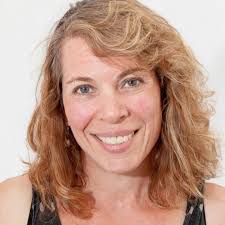 Playing with the dead in THE REVENGER'S TRAGEDY