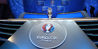 C'est l'occasion rêvée pour les amateurs de football de se retrouver dans les stades, devant les télévisions ou encore sur internet pour soutenir. Le Calendrier Tv De L Euro 2016 Sur Tf1 M6 Et Bein Sports L Equipe