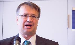 Ein Rädchen, das sich mitdrehte“