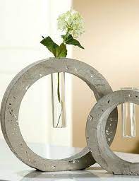 5 Jolting Cool Ideas Rustic Vases Glass Vases Vintage Design Unique Vases Engagement Rings Vases Diy Spray Vases Diy Spr Concrete Diy Concrete Crafts Diy Vase