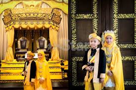 Tanaman yang ada di indonesia terus berkembang dan selalu memiliki cara perkembangbiakan tumbuhan setiap pada jenis tumbuhan. Dipanggil Agong Permaisuri Junior 2 Budak Ini Lawat Muzium Diraja Selepas Tanya Siapa Tuanku Paling Best Tunku Azizah Komenlah Tapi Tak Sempat Lawat Pintu Gerbang Istana Negara Viral Mstar