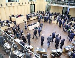 Acht milliarden euro für die flutopfer, weniger antibiotika in den ställen, das neue gesetz zur endlagersuche: Bundesrat Billigt Wichtige Gesetze Fur Landwirte Agrarheute Com