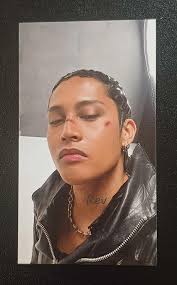 Yayks.. we went qoobee outside to have some snack but he took advantage of  my treat 🤤😏😂🤣😂🤣 My poor wallet 😂 mention your qoobee friend alike 🤣  Qoobee :