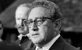 Henry Kissinger's Controversial Link To Bhopal Gas Tragedy Case : r/india