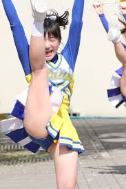 Skirts barely containing their hami ke