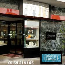 Les chaînes telles que mcdonald's, pizza. Bijouterie Dominique Garcia Community Facebook