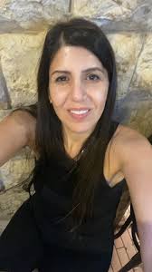 מה האור שלך שאת רוצה לראות במלואו היום?" אמש הדלקנו נר ראשון של חנוכה.  חנוכה מספר סיפור שלא מתחיל בנס גדול אלא באור קטן שנבחר לא להיעלם. מעט שמן,  הרבה חושך, והחלטה