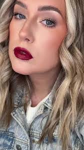 Jessica Wray's Instagram, Twitter & Facebook