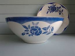 Vintage Francais Grand Saladier Digoin Par Cheztoietmoi Sur Etsy 14 50 White Pottery Plates And Bowls Serving Bowls