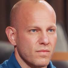 Chris Kanik (@ceodadlife83)