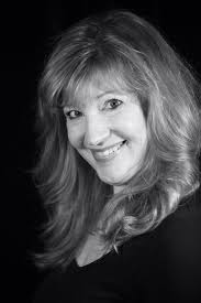 Diane Pollard's Instagram, Twitter & Facebook