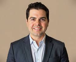 Crafting Powerful Brands Summit