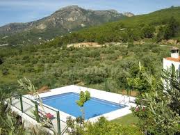 Una casa rural en en albacete es una opción fantástica para recargar las pilas. El Cortijo Casa Rural En Yeste Albacete