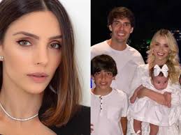 Carolina dias, prometida de kaká (instagram) 16/33. Ex De Kaka Carol Celico Revela Se Tem Ciume Da Madrasta Dos Seus Filhos