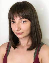 Pair it with short layered bangs that will sweep across nicely over the forehead. 20 Stunning Bob Haircuts With Bangs