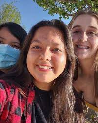 Hi Gauchos! My name is Chloe Ruby, I'm from SoCal! I'm 100% committed to  Santa Barbara!! I'm going to be living in Santa Catalina during my first  year. I'm not looking for