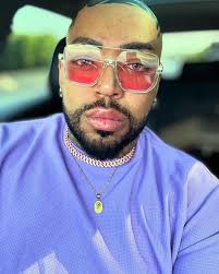 MaCray (@macrayhuff) • Instagram photos and videos