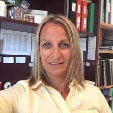 Lori Cavin's Instagram, Twitter & Facebook