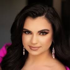 Aletha Thomas's Instagram, Twitter & Facebook