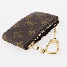 Today i'm comparing the louis vuitton key pouch, the original vs the new model. Louis Vuitton Two Pochette Cles Key Pouches One In Monogram And The Other One In Damier Ebene Canvas Bukowskis