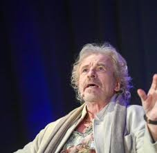 Dieter bohlen sagt er hat ihn entdeckt. Dsds Thomas Gottschalk Beerbt Dieter Bohlen In Finalshows Welt