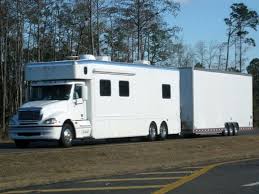 Car hauler with living quarters for sale used. Living Quarters And Inclosed Car Trailer Dirt Late Models Freightliner Cool Trucks