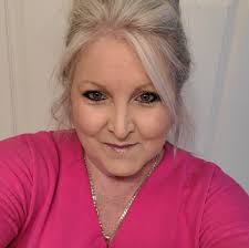 Sharon Dingle's Instagram, Twitter & Facebook