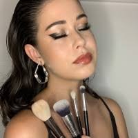 80+ "Iris Alcántara" profiles