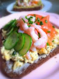 La cuisine danoise exemples de plats typiques. Le Smorrebrod Plus Qu Une Tartine Danoise Je Cuisine Donc Je Suis Recettes De Cuisine Cuisine Danoise Cuisine