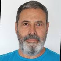 9 perfis com “Segre”