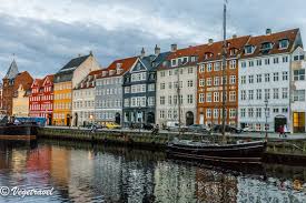 Copenhagen's public transport is exceptionally safe, reliable, clean. Zdjecia Nyhavn Kopenhaga Nyhavn Kopenhaga Dania