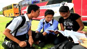 Putra intelek international college (piic) no 111 jalan puteri 5/7 bandar puteri puchong 47100 selangor. Putra Intelek International College Open Day Fiesta 2012 Youtube