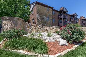 Conveniently located at 21st and woodlawn (2323 n woodlawn), olde english manor offers immediate access to shopping. Brickstone At Woodlawn Apartments In Wichita Ks