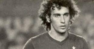 A curiosa história de Nelinho, maior lateral-direito do Cruzeiro