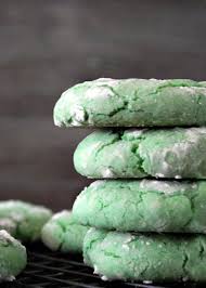 Jump to the oatmeal cookies recipe or watch our quick recipe video showing you how to make it. Easy St Patrick S Day Crinkle Cookie Recipe Scattered Thoughts Of A Crafty Mom By Jamie Sanders