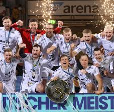 Sie träumen von der perfekten jubel im konfettiregen: Ggs1c3pe3g Zpm