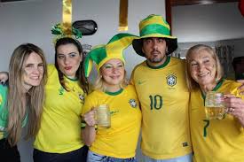 Quero ver o tio zé fodendo a josy. Josy Oliveira Josyoli Twitter