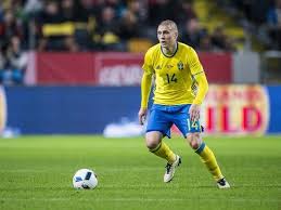 Report Paris Saint Germain Consider Victor Lindelof Move Transfertalk Parissaintgermain Benfic Manchester United Manchester United Shirt Football Transfers