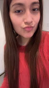 Samantha Lanz's Instagram, Twitter & Facebook