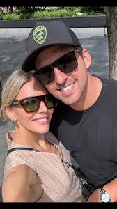 Charissa Thompson (@charissajthompson) • Instagram photos and videos