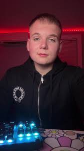 Matthew Silvey's Instagram, Twitter & Facebook