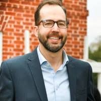 40+ "Everett J." profiles