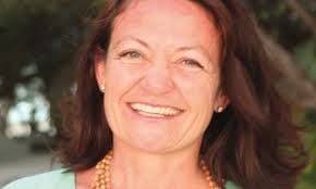 Lisa Grainger's Instagram, Twitter & Facebook