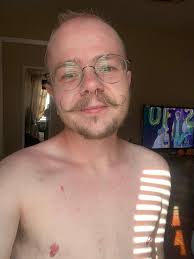 That moment you wake up and the fuzz got you pulled 2 deep 😐