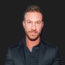 Joey Hickson's Instagram, Twitter & Facebook