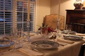 As opposed to formal table setting at a party, informal parties are more casual and as such the tables are dressed with much more flamboyance just like the photos of the below showcased table setting ideas that look very glamorous as well as elegant. Setting The Table For A Dinner Party Southern Country Elegant