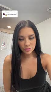 Aisha Schafer's Instagram, Twitter & Facebook