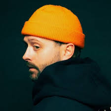 Aaron VanHook (@Aaron_VanHook)