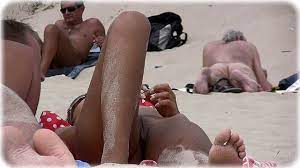 Nude Beach Voyeur Videos,Candid Beach,Topless Bikini Movies | Candid-Beach .Com