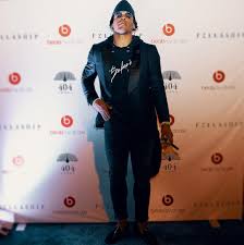 Cam newton wore a ridiculous outfit to coachella, and he's getting roasted for it. A Look At Nfl Star Cam Newton And His Outrageous Fashion Choices Sportswallah